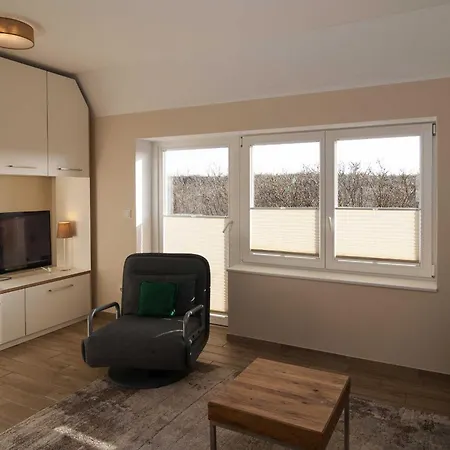 Holiday home Reetdachhaus Suderende Hornum